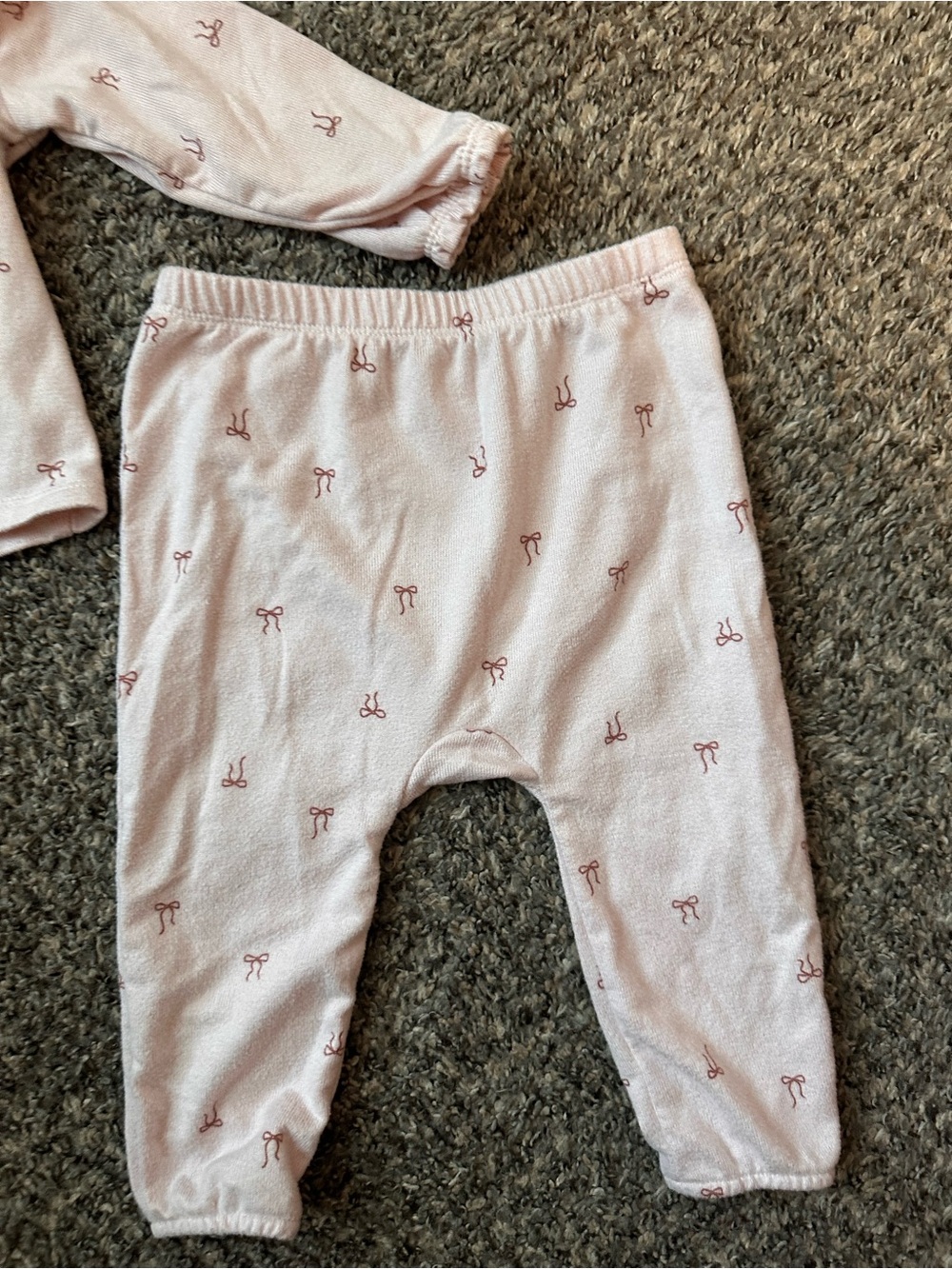 Girls Soft Pink Ruffle Neck Matching Set - Picture 3 of 3